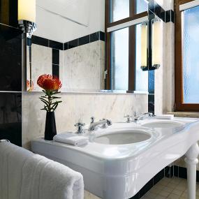 11)Le Meridien Grand Hotel Nuremberg—Guest Bathroom 拍攝者.jpg