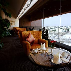 7)Le Meridien Jeddah—Le Royal Club Lounge - 8.2"_ x 6.8"_ @ 300dpi 拍攝者.jpg