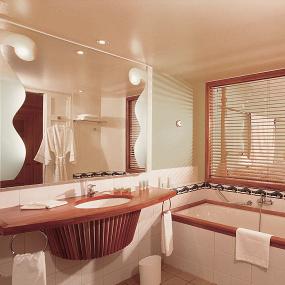 20)Le Meridien Tahiti—Bathroom 8.9"_ x 6.0"_ 拍攝者.jpg