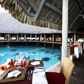 9)Le Meridien Bora Bora—Le Tipanié restaurant 拍攝者.jpg
