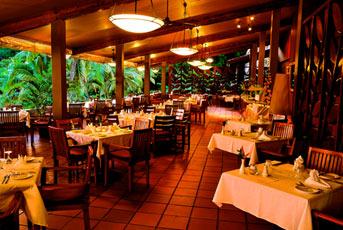 8)Le Meridien Port Vila Resort &_ Casino—La Verandah Restaurant 拍攝者.jpg