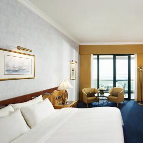 4)Le Meridien Mina Seyahi Beach Resort &_ Marina—Deluxe Room 拍攝者.jpg