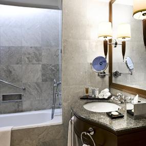21)Le Meridien Kota Kinabalu—Guest Room Bathroom 拍攝者.jpg