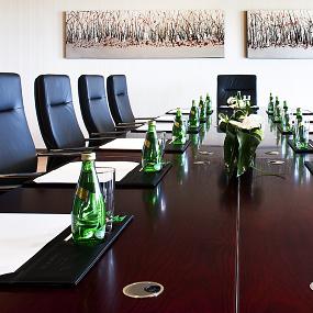 58)The Westin Shenzhen Nanshan—Meeting Room - Board meeting setup 拍攝者.jpg
