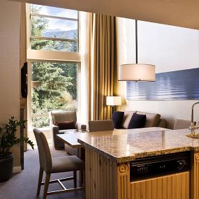 4)The Westin Resort &_ Spa, Whistler—Mountain Suite 拍攝者.jpg