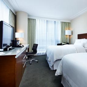 3)The Westin Wall Centre, Vancouver Airport—Double Guest Room 拍攝者.jpg