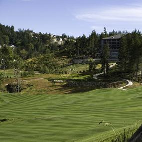26)The Westin Bear Mountain Golf Resort &_ Spa, Victoria—Traditional Guest Room 拍攝者.jpg