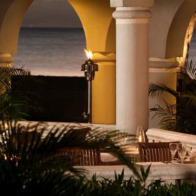 6)The Westin Casuarina Resort &_ Spa, Grand Cayman—Casa Havana Restaurant Patio 拍攝者.jpg