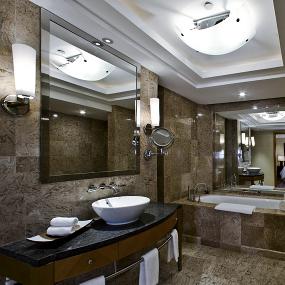 14)The Westin Dhaka—Executive Suite Bathroom 拍攝者.jpg