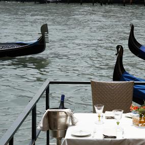 40)The Westin Europa &_ Regina, Venice—La Cusina Restaurant Terrace - Romantic Table for Two 拍.jpg