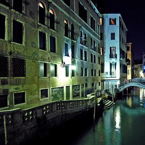 61)The Westin Europa &_ Regina, Venice—Venetian Canal at night 拍攝者.jpg