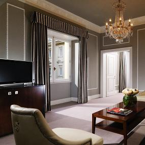 27)The Westin Excelsior, Rome—Grand Luxe Suite Living Room 拍攝者.jpg