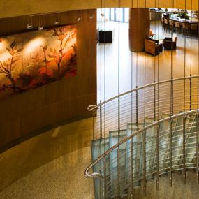 6)The Westin Warsaw—Lobby staircase 拍攝者.jpg