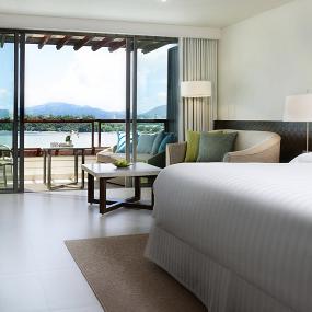 1)The Westin Siray Bay Resort &_ Spa—In Guestroom 拍攝者.jpg