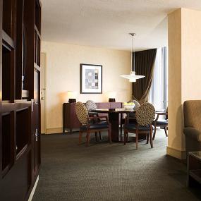 23)The Westin Peachtree Plaza, Atlanta—Governor's Suite Parlor 拍攝者.jpg
