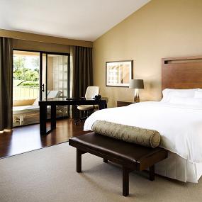 32)The Westin Mission Hills Resort &_ Spa—Chairman Suite Bedroom 拍攝者.jpg