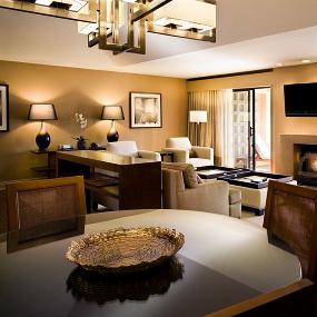 4)The Westin Mission Hills Resort &_ Spa—Chairman Suite Parlor 拍攝者.jpg