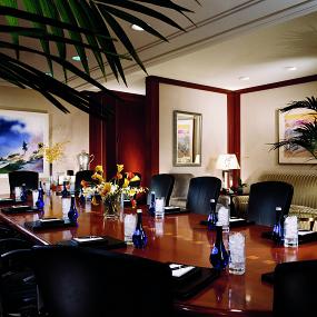 8)The Westin Long Beach—Meeting Room - Connected to Outdoor Terrace 拍攝者.jpg