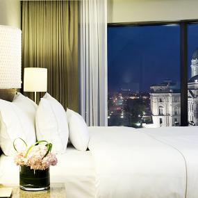 3)The Westin Indianapolis—Deluxe King Guest Room 拍攝者.jpg