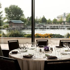 8)The Westin Westminster—The Lake House with Fountain 拍攝者.jpg