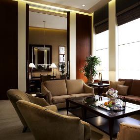 19)The Westin Chosun, Seoul—Presidential Suite Living Room 拍攝者.jpg