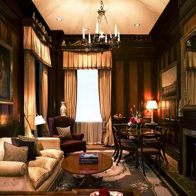 11)The Lanesborough, a St. Regis Hotel—Buckingham Suite Living Room 拍攝者.jpg