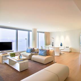 13)W Barcelona—WOW Suite Living Room 拍攝者.jpg