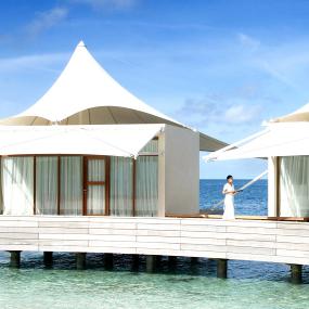 7)W Retreat &_ Spa - Maldives—Away Spa Treatment rooms 拍攝者.jpg